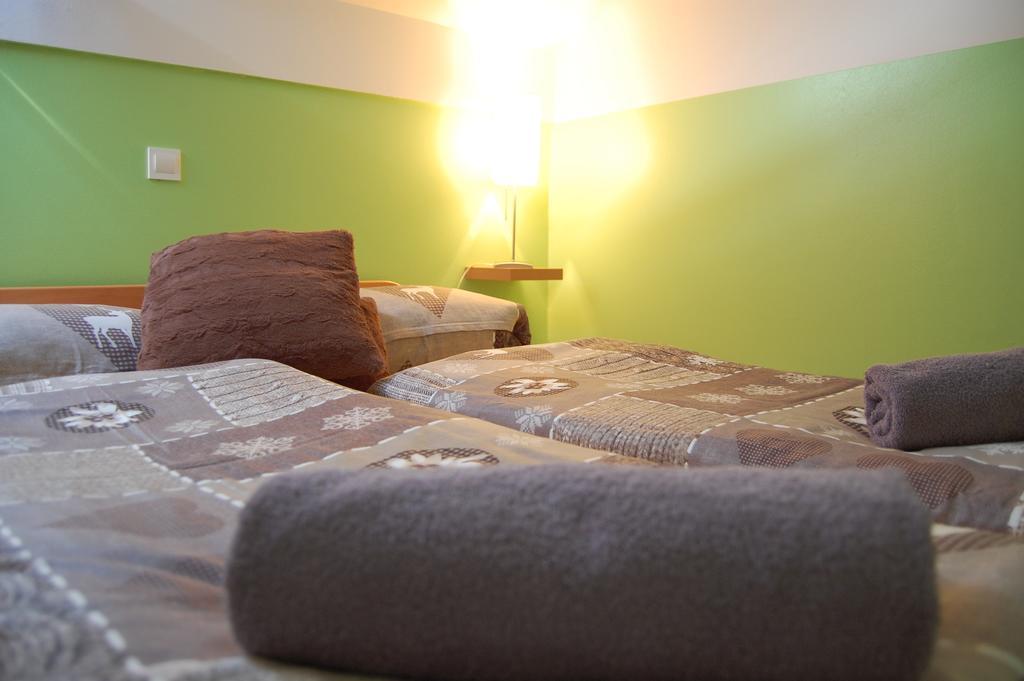 Rooms Hiša Divino Ptuj Buitenkant foto